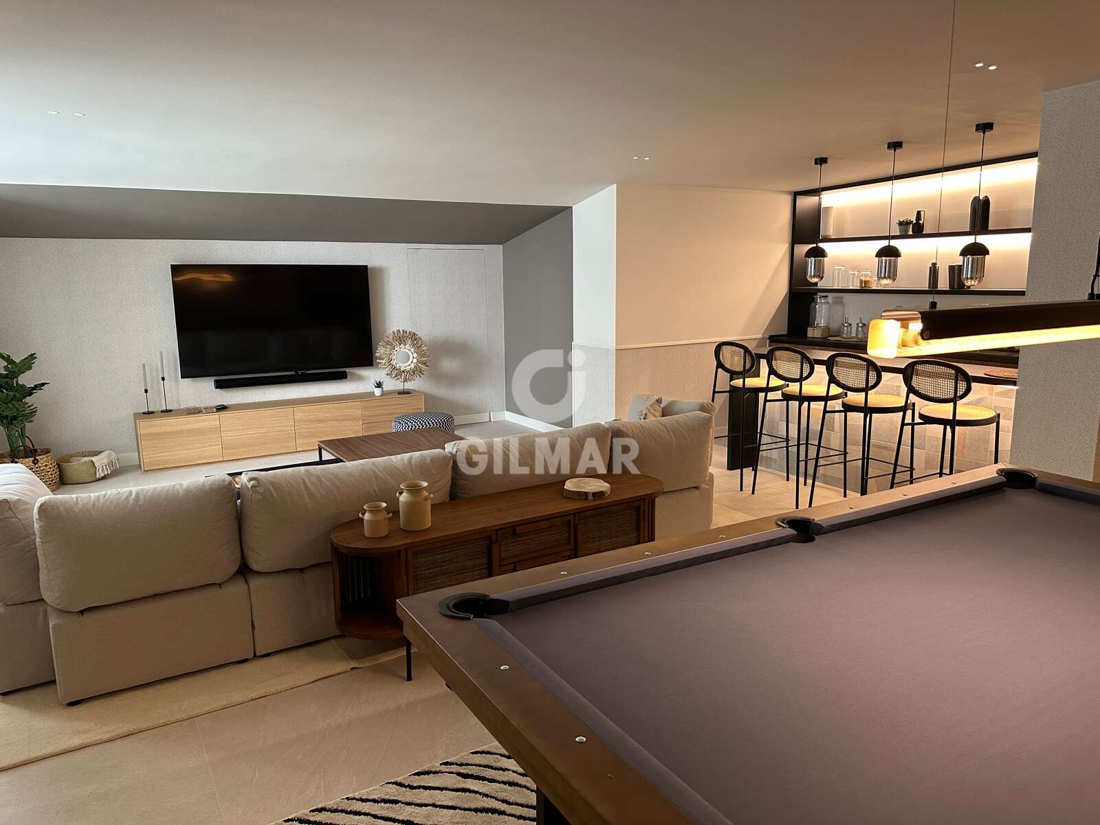 Property slider Gilmar