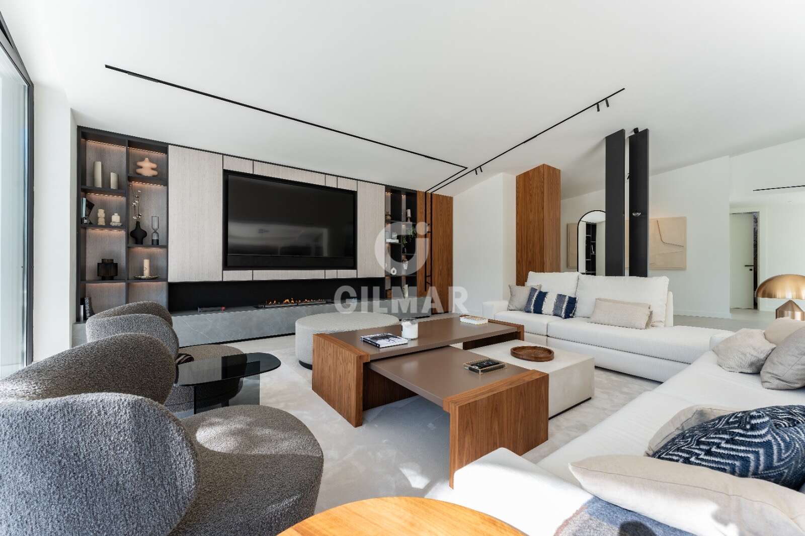 Property slider Gilmar