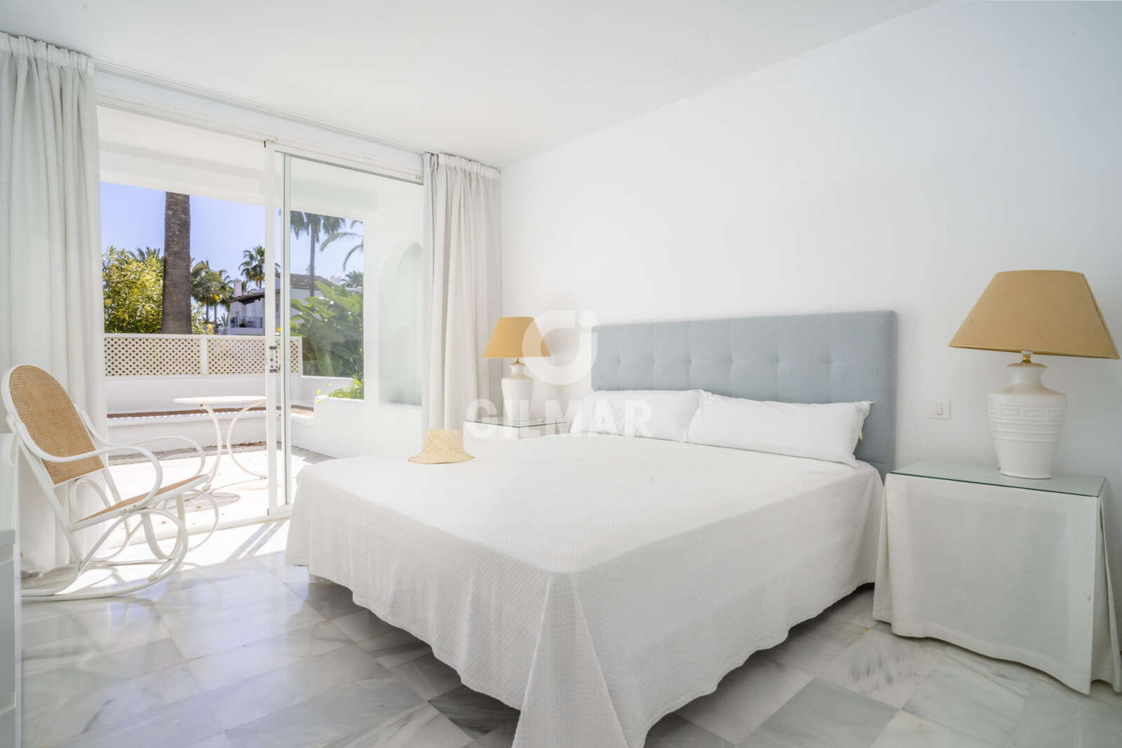 Property slider Gilmar