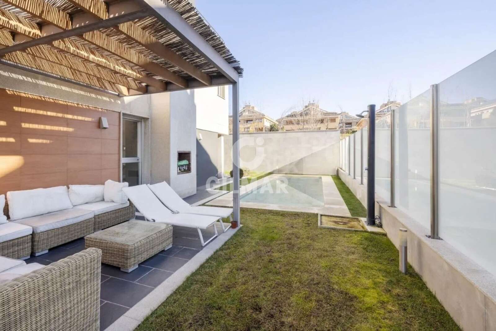 Property slider Gilmar