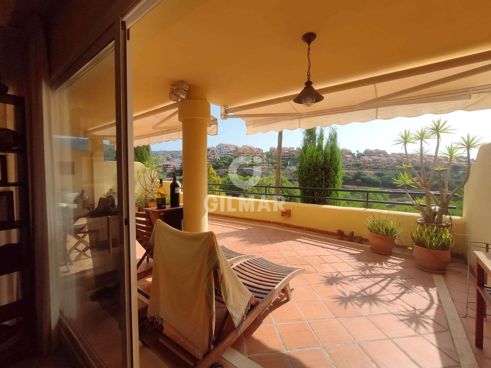 Property slider Gilmar