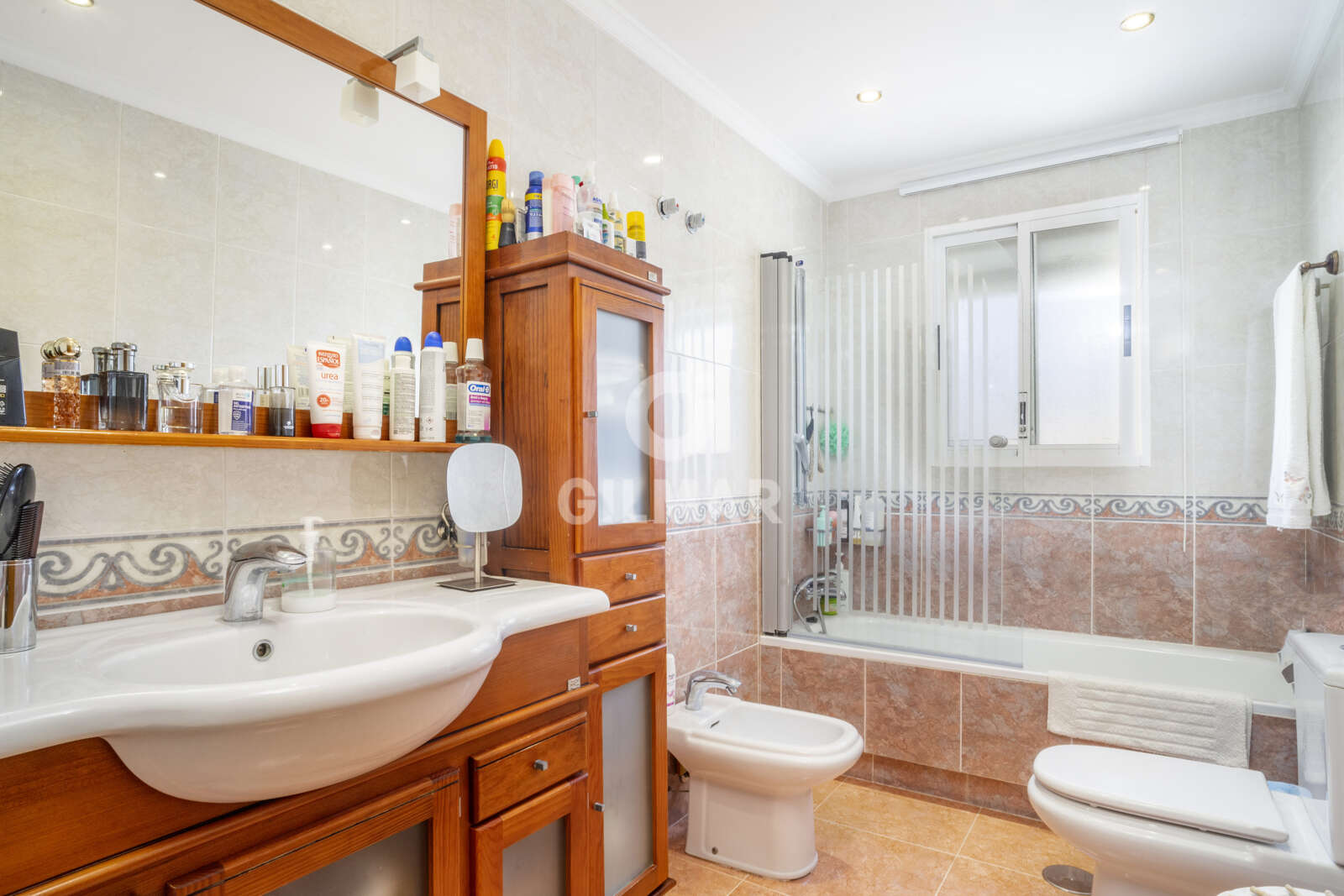 Property slider Gilmar