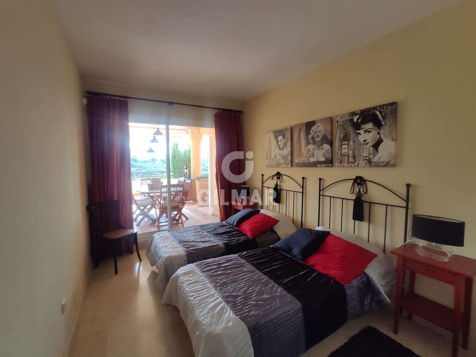 Property slider Gilmar