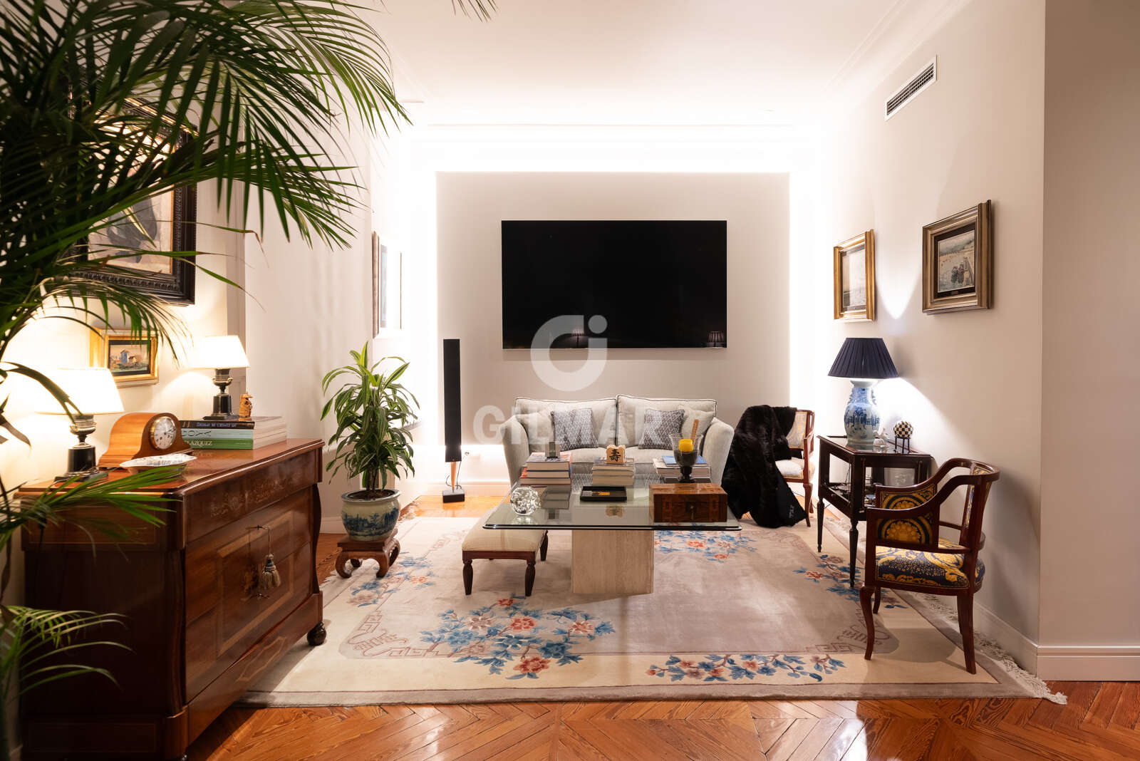 Property slider Gilmar