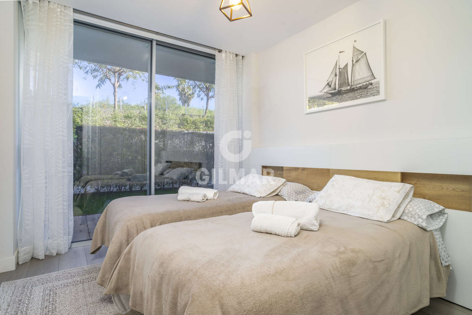 Property slider Gilmar