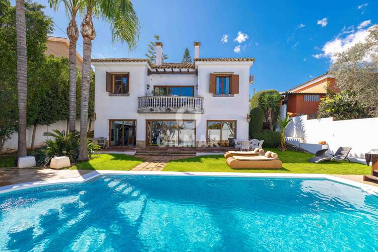 Chalet Independiente en venta en La Motilla – Sevilla | Gilmar