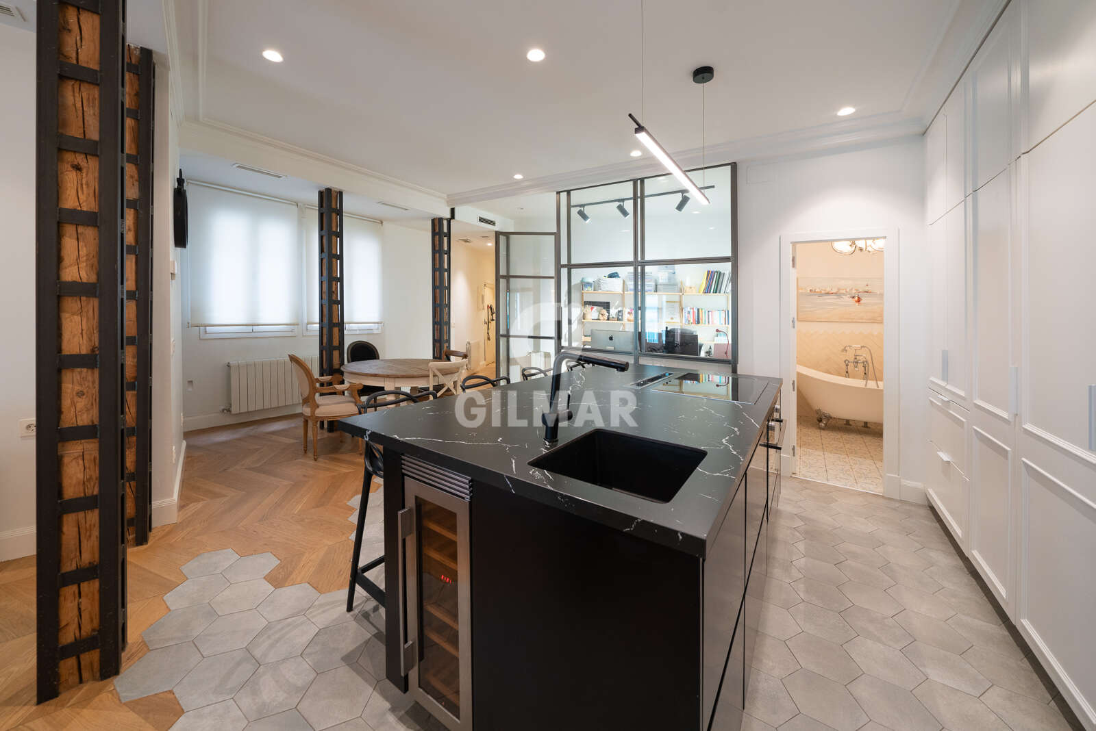 Property slider Gilmar