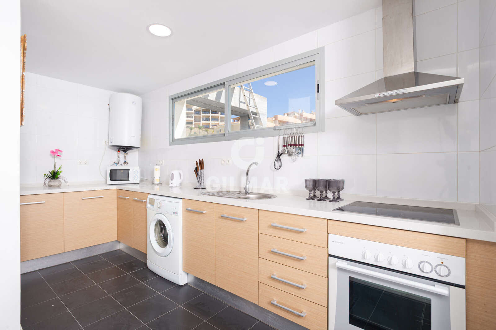 Property slider Gilmar