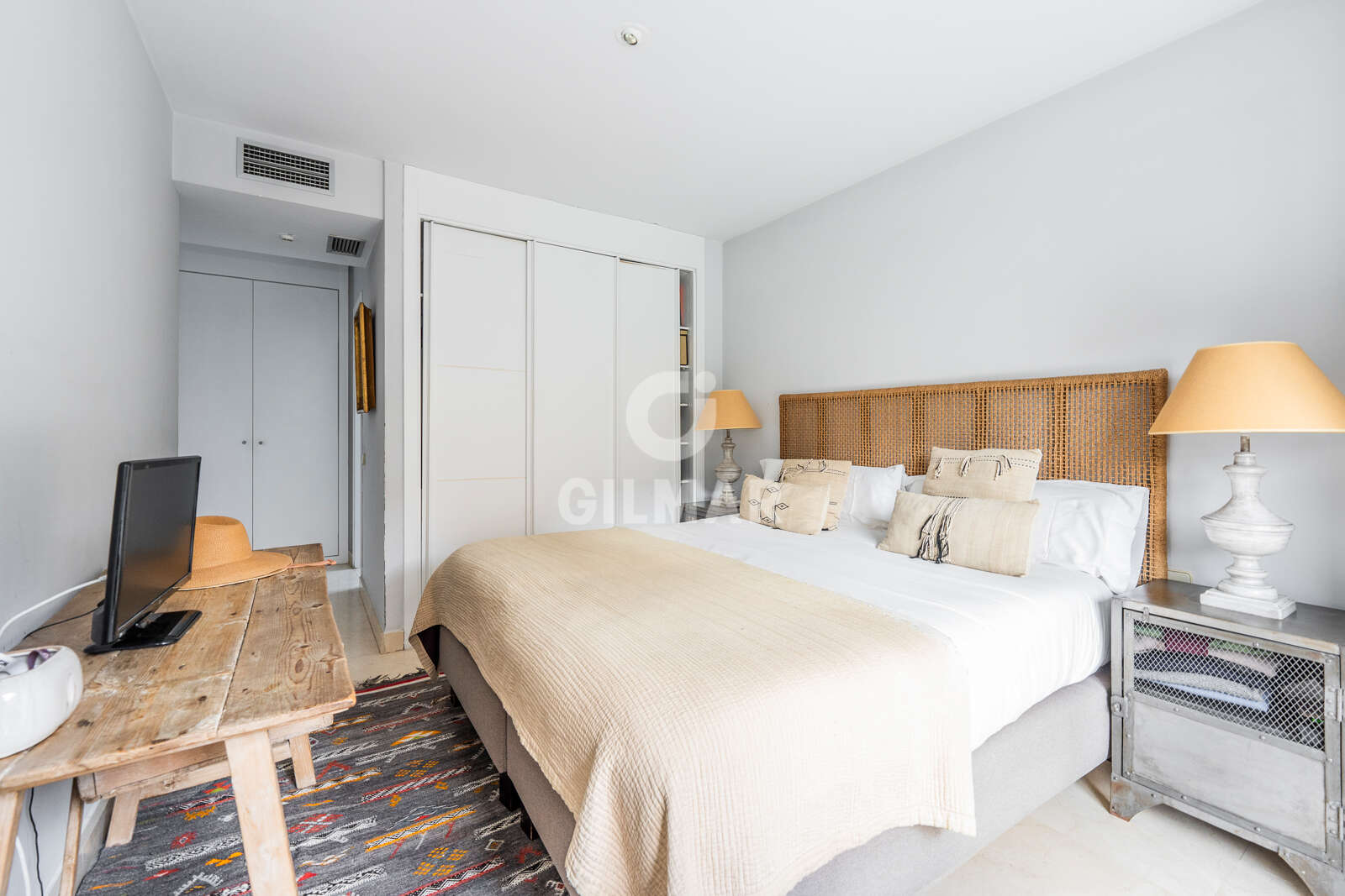 Property slider Gilmar