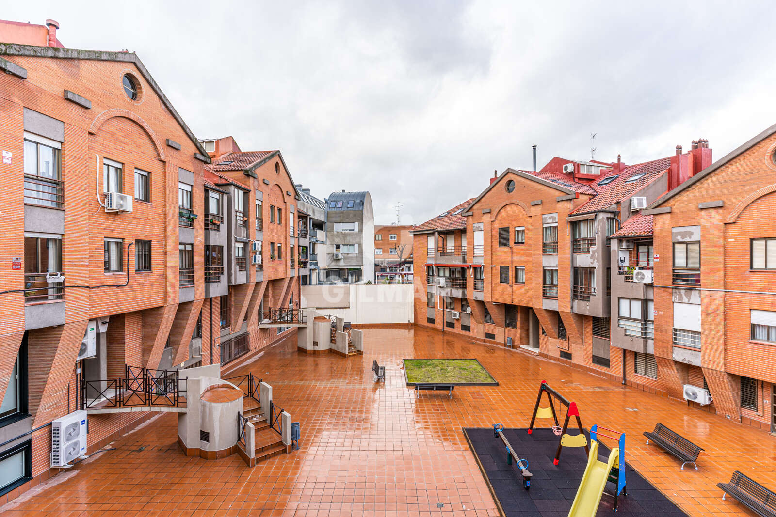 Property slider Gilmar