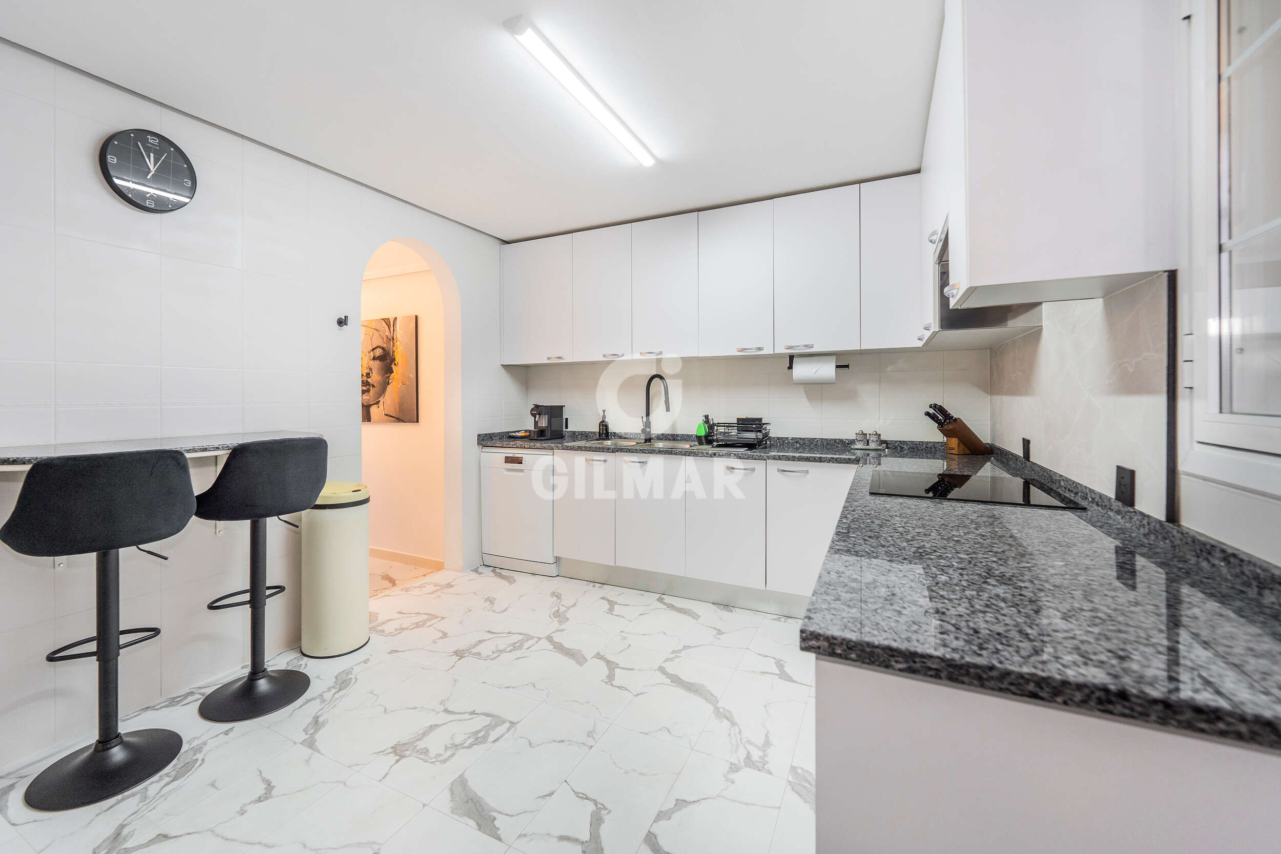 Photo of Semi-detached house