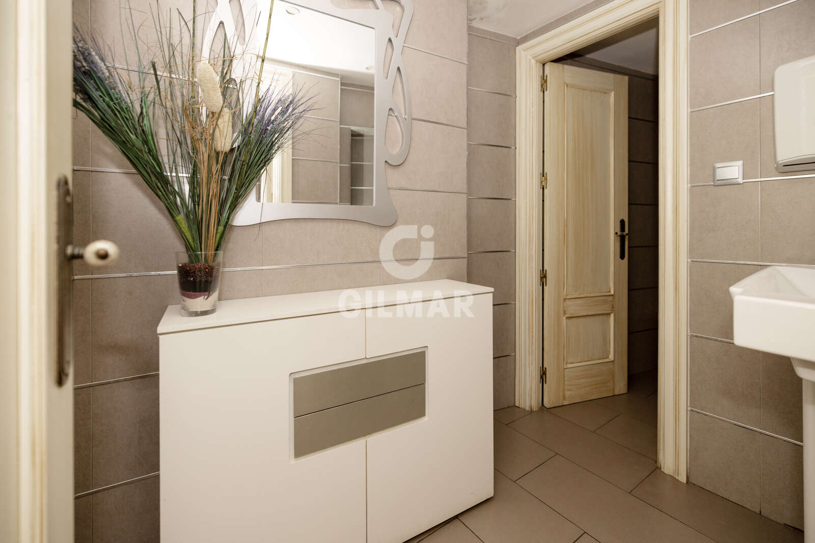 Property slider Gilmar