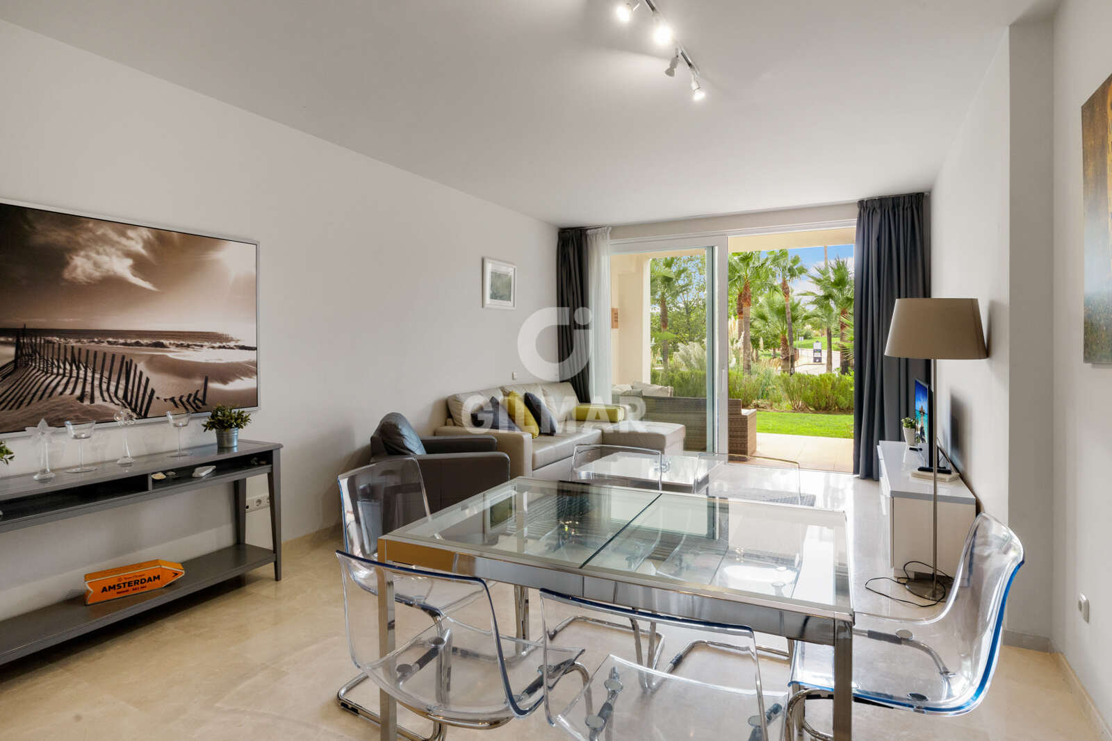 Property slider Gilmar