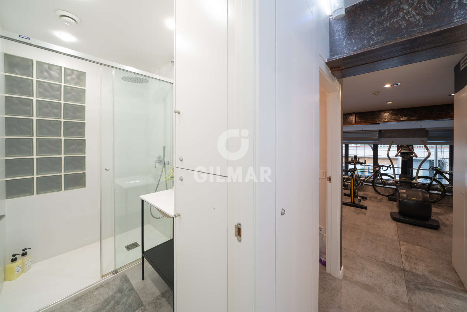 Property slider Gilmar