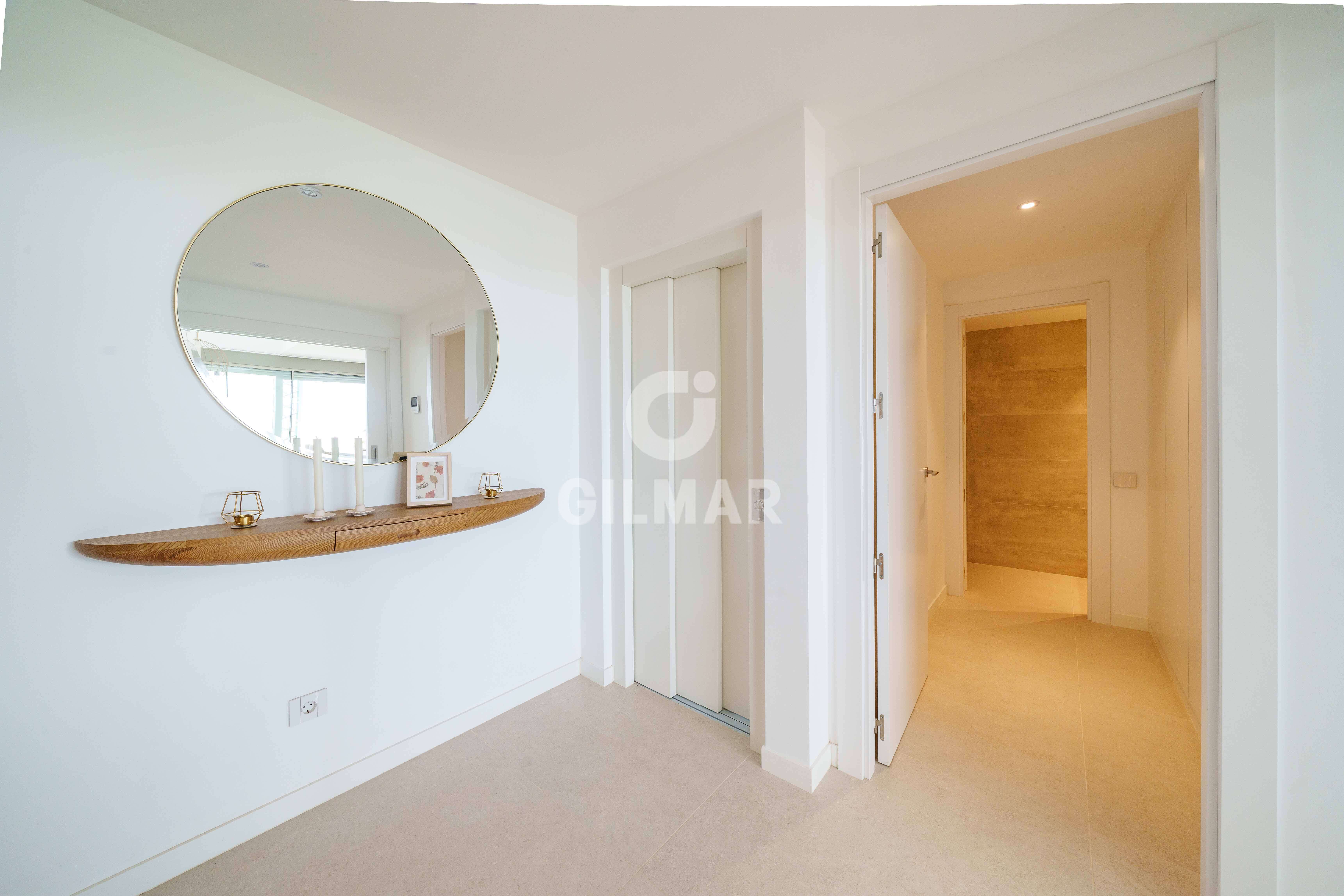 Photo of Semi-detached house