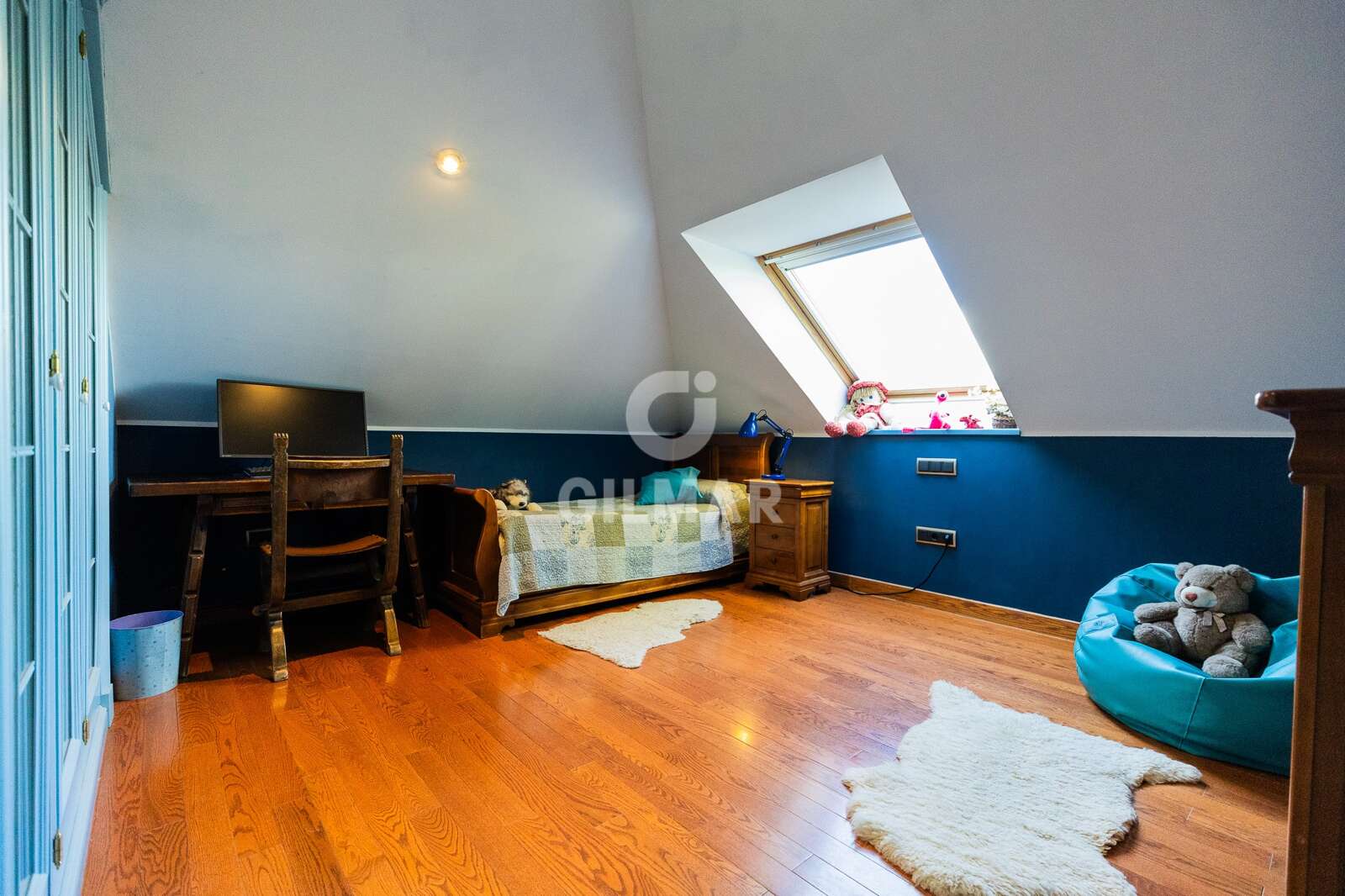 Property slider Gilmar