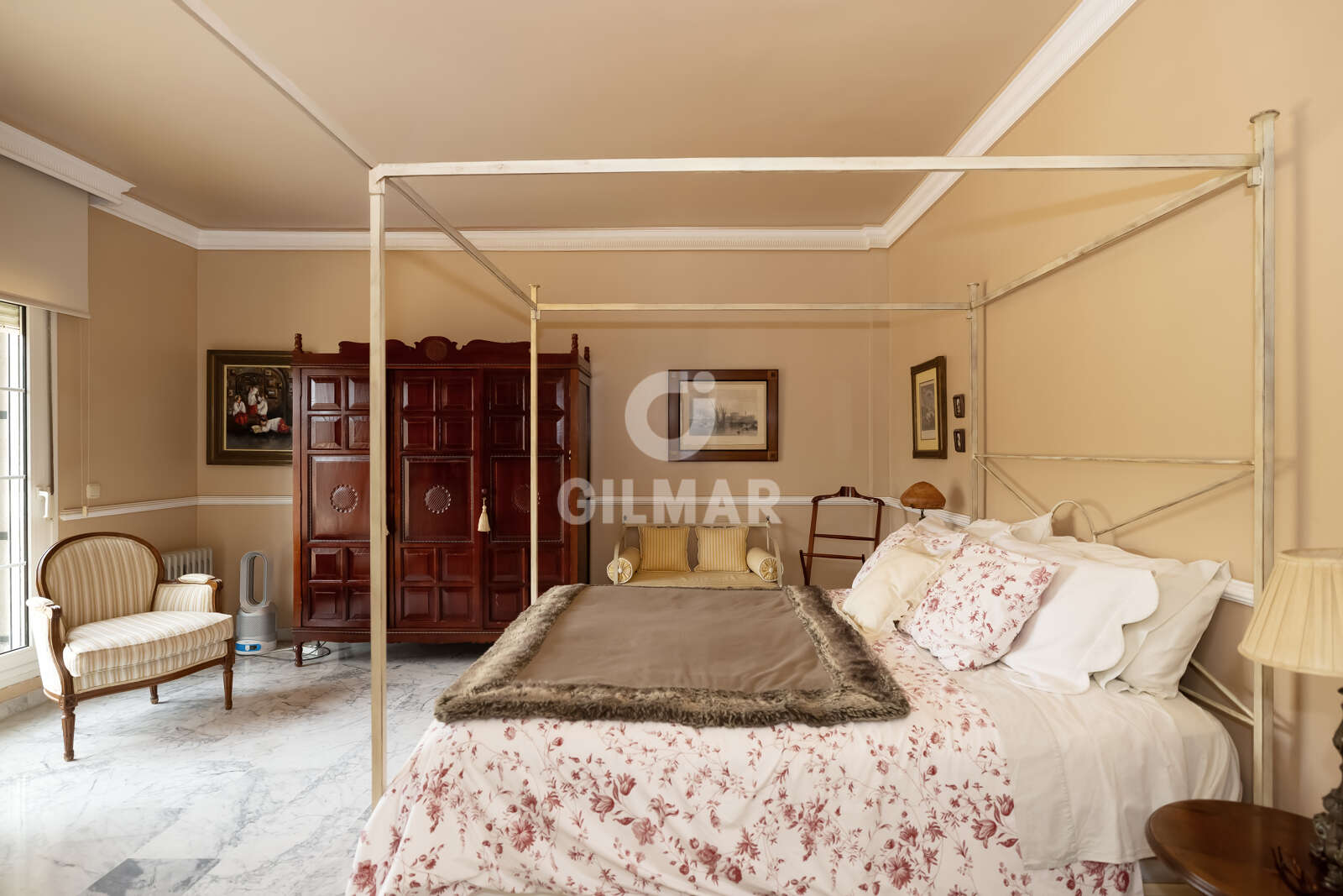Property slider Gilmar