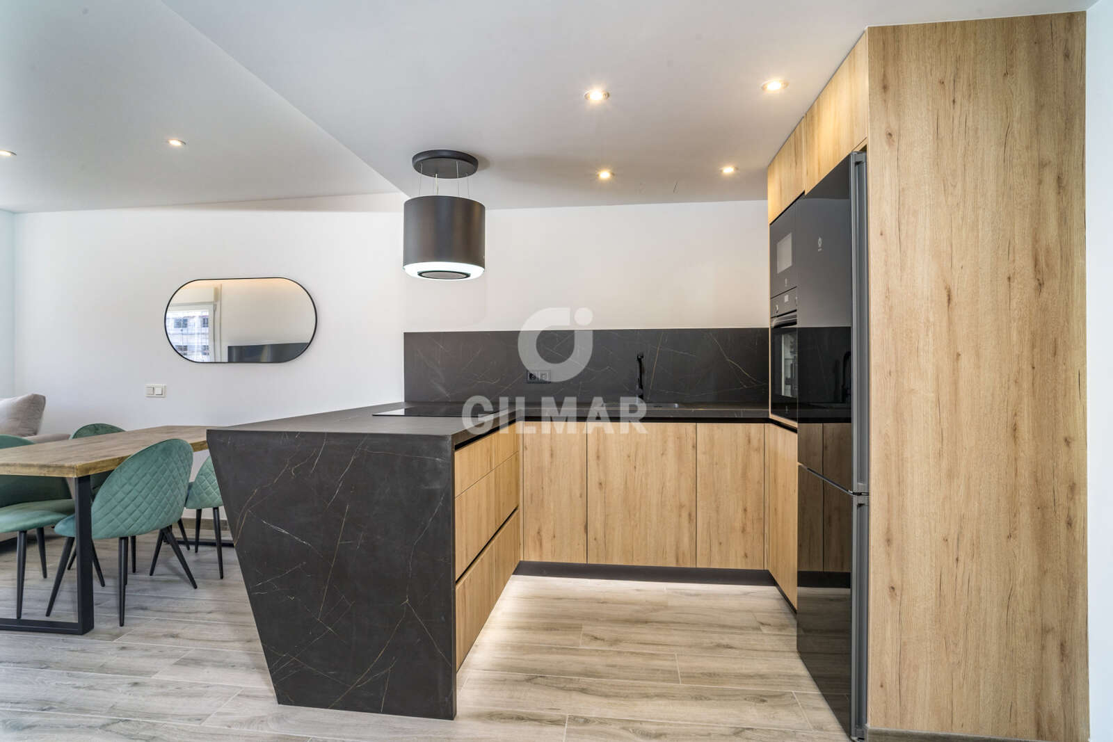 Property slider Gilmar