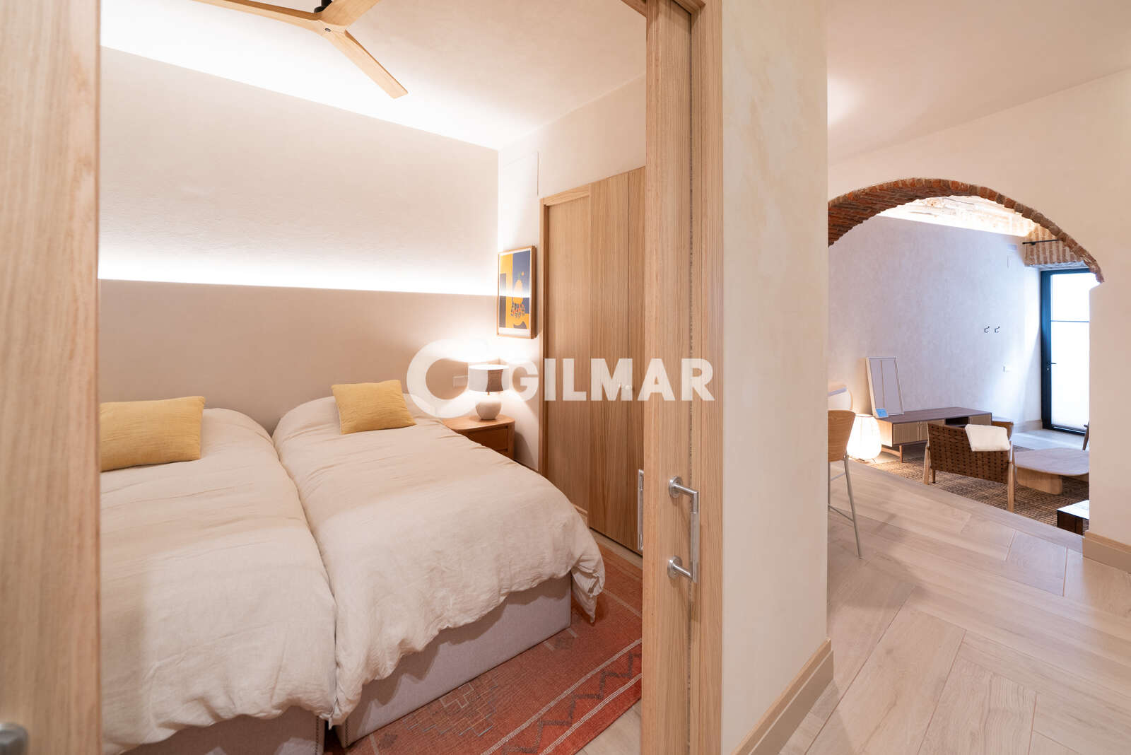 Property slider Gilmar