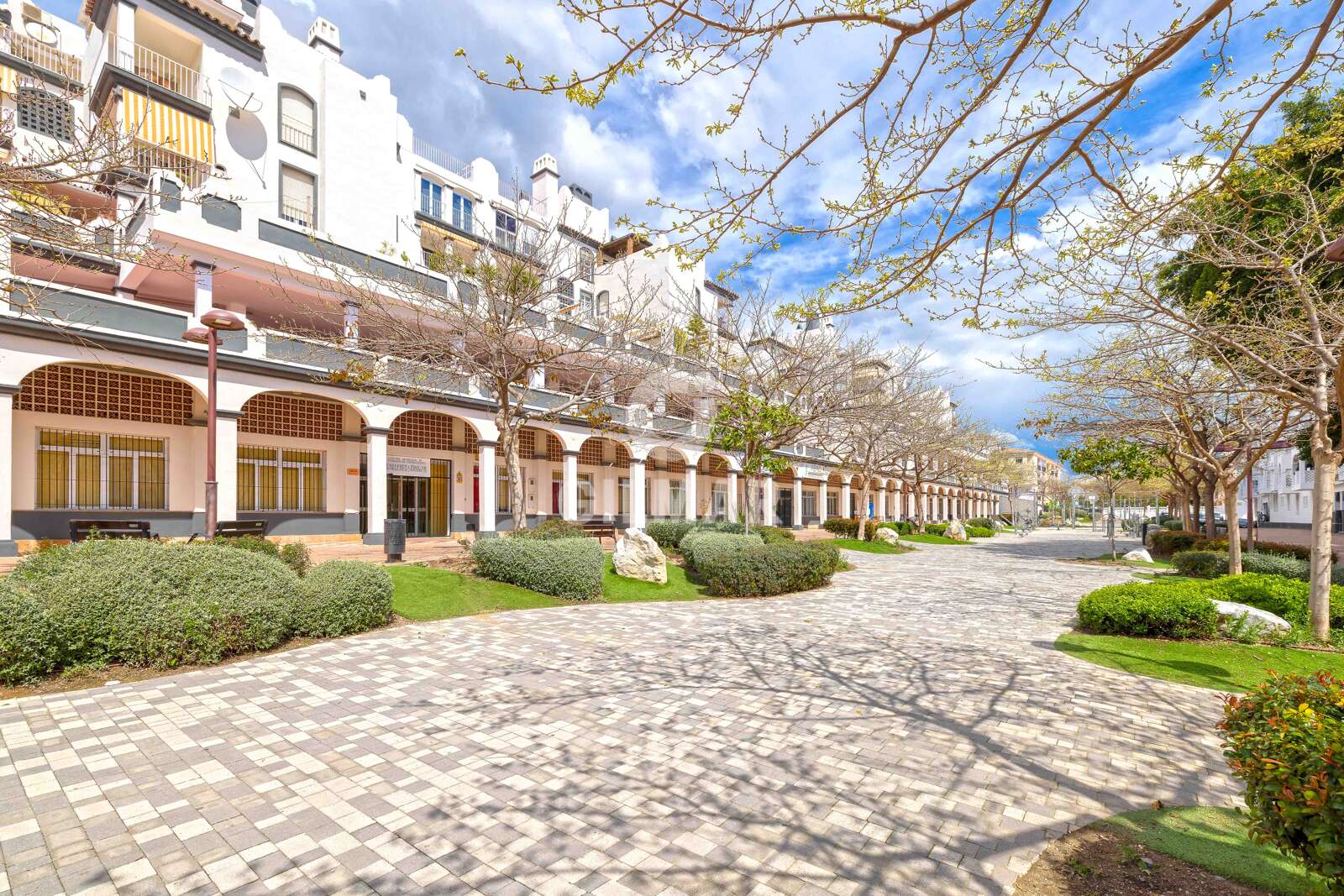 Property slider Gilmar