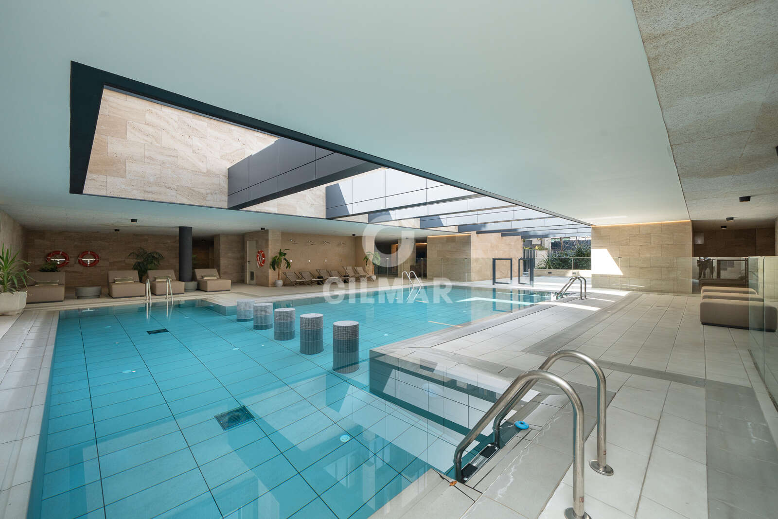 Property slider Gilmar