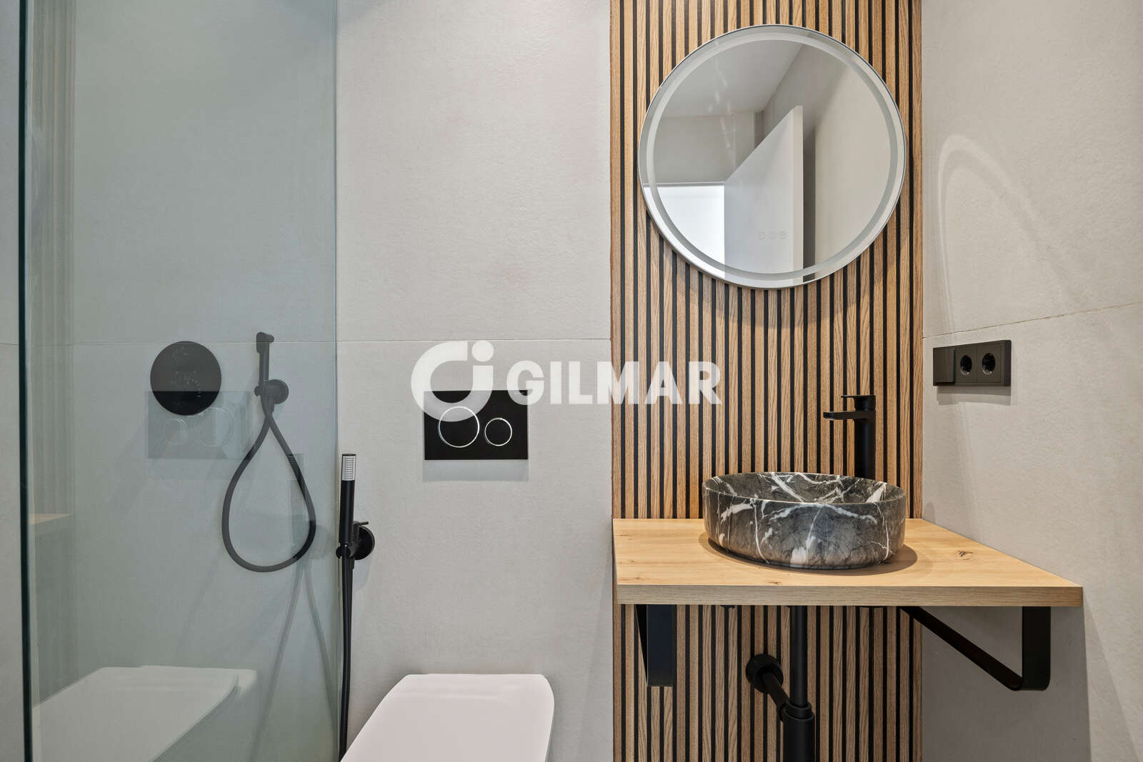 Property slider Gilmar