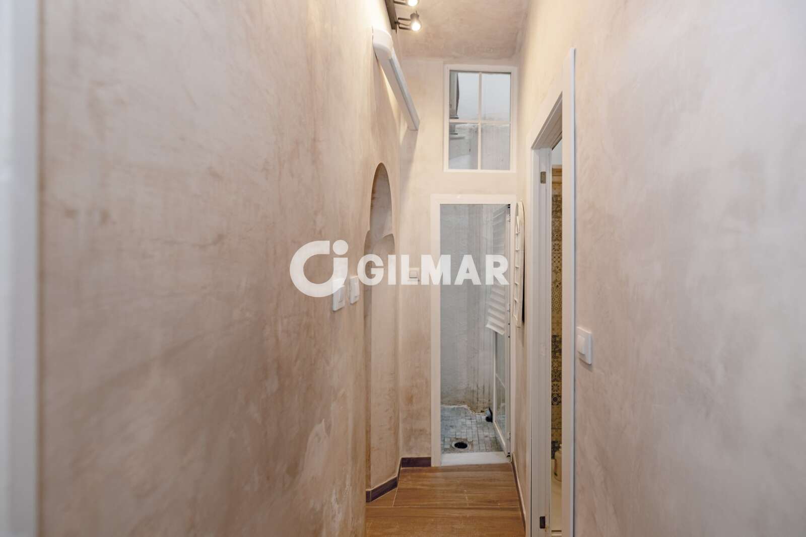 Property slider Gilmar