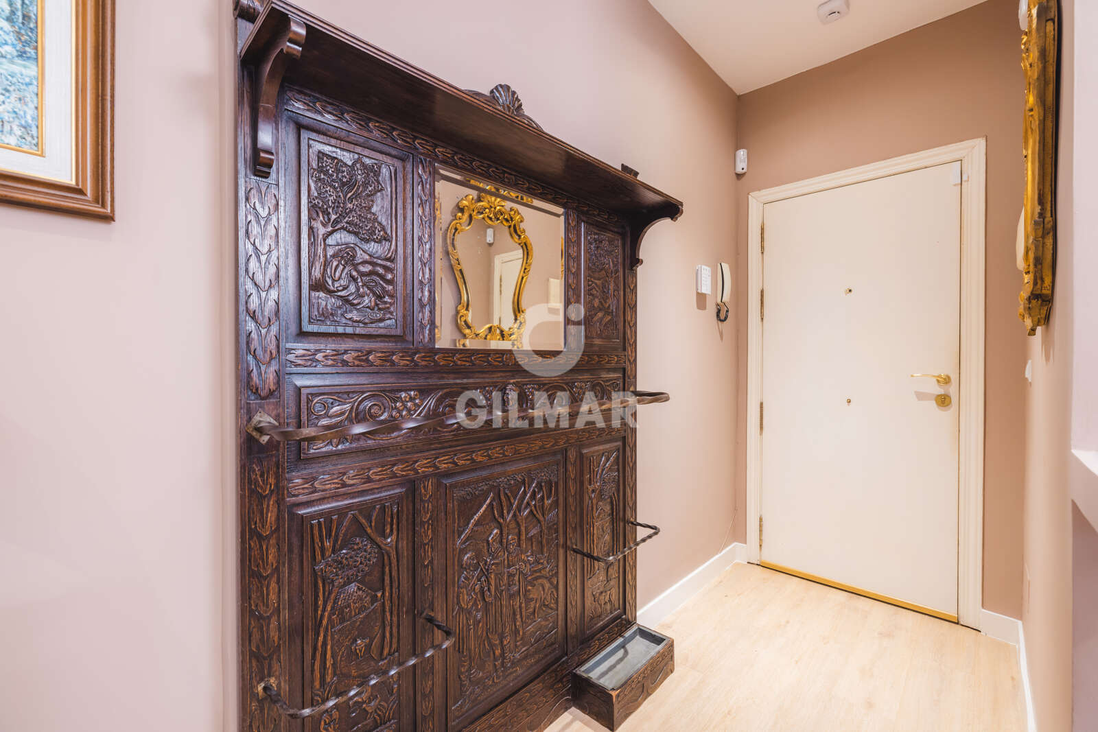 Property slider Gilmar