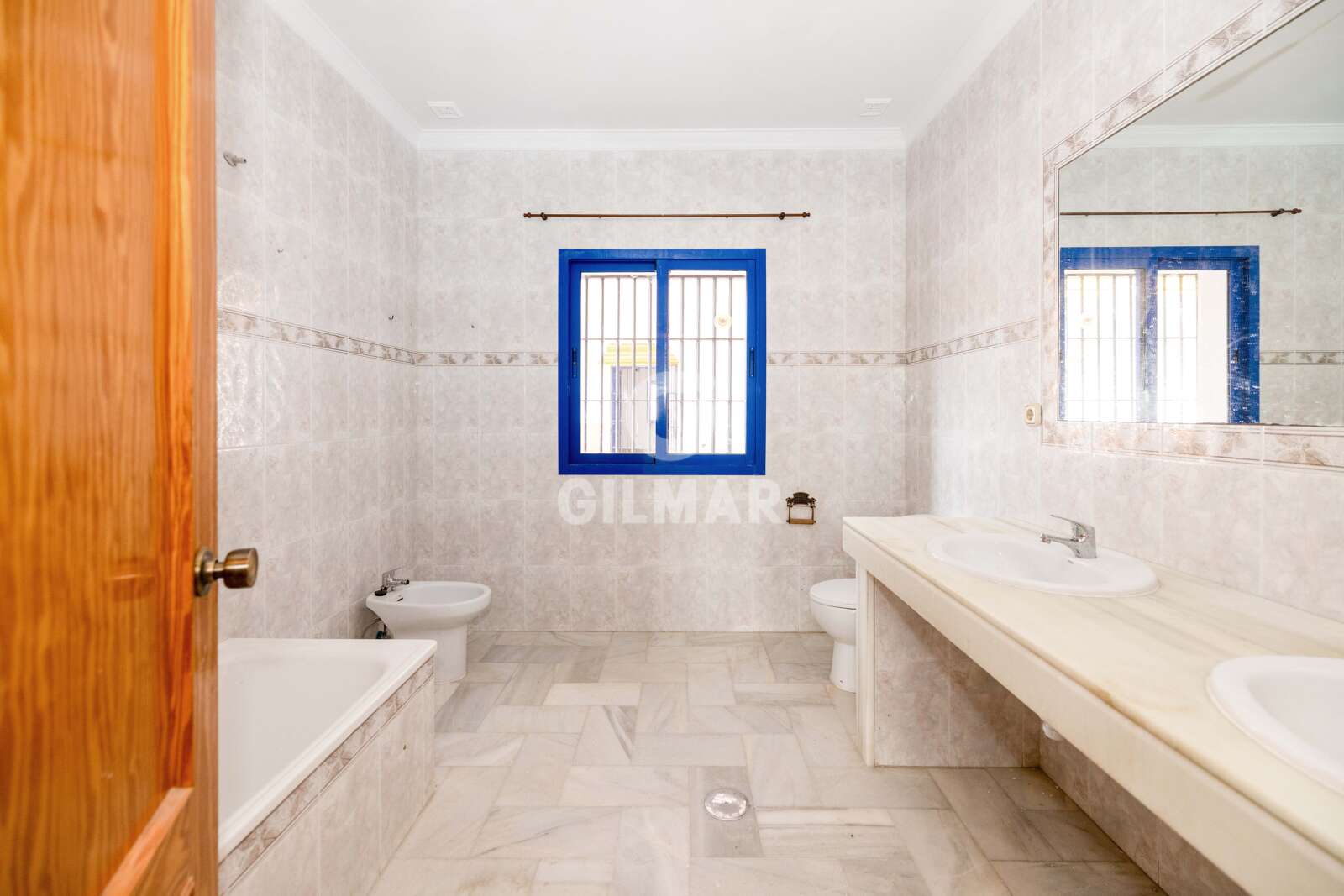 Property slider Gilmar