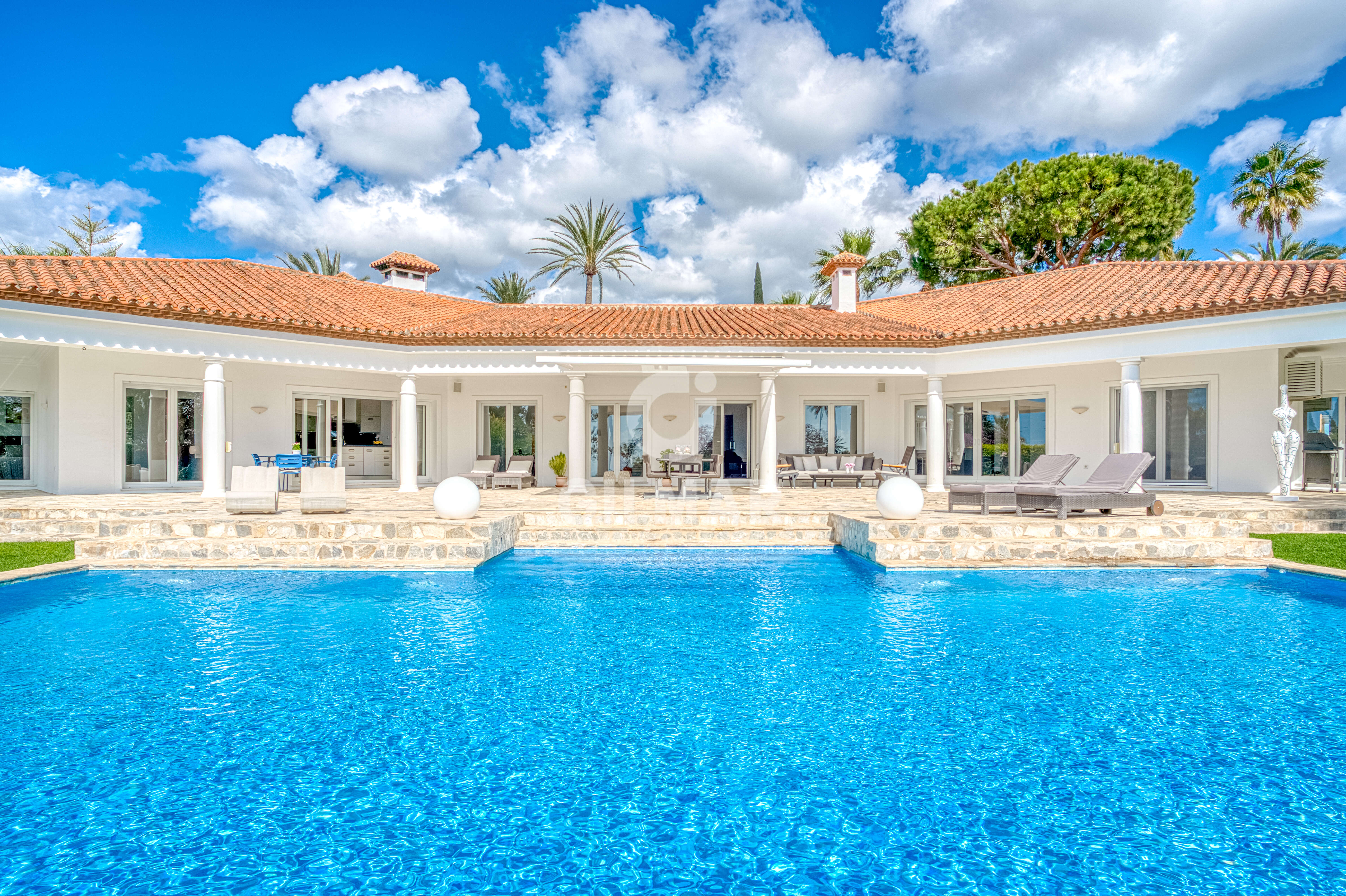 Photo of Villa