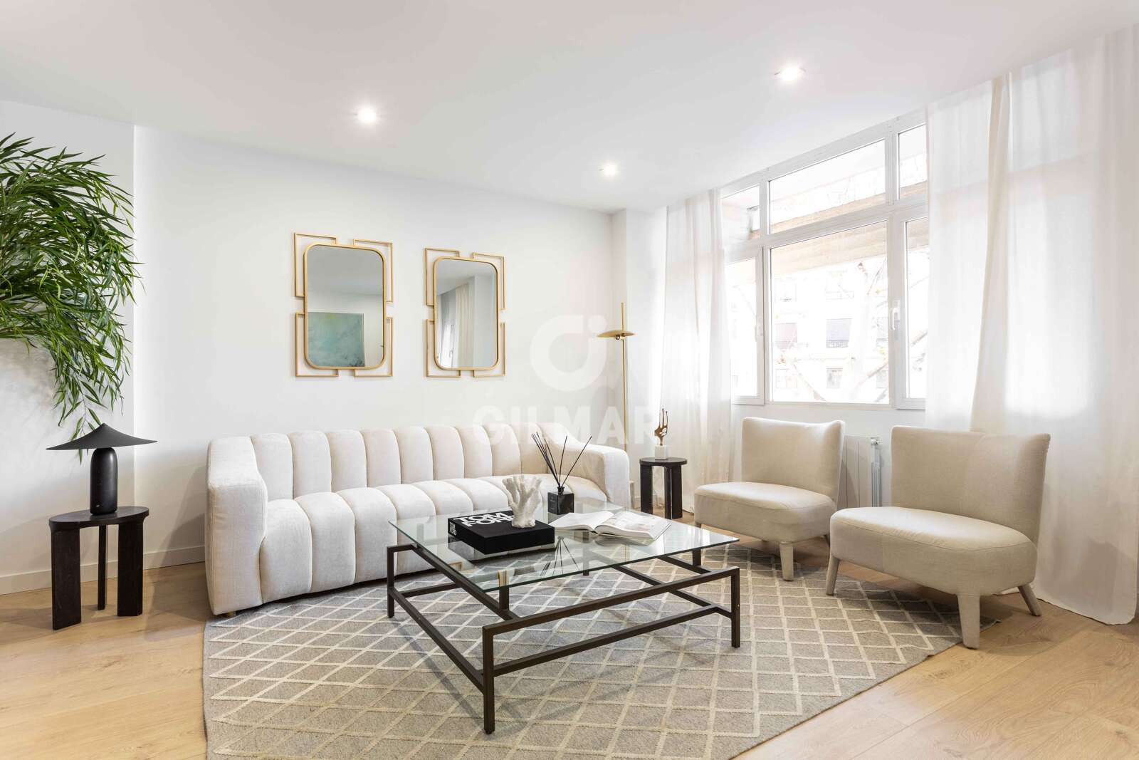 Property slider Gilmar