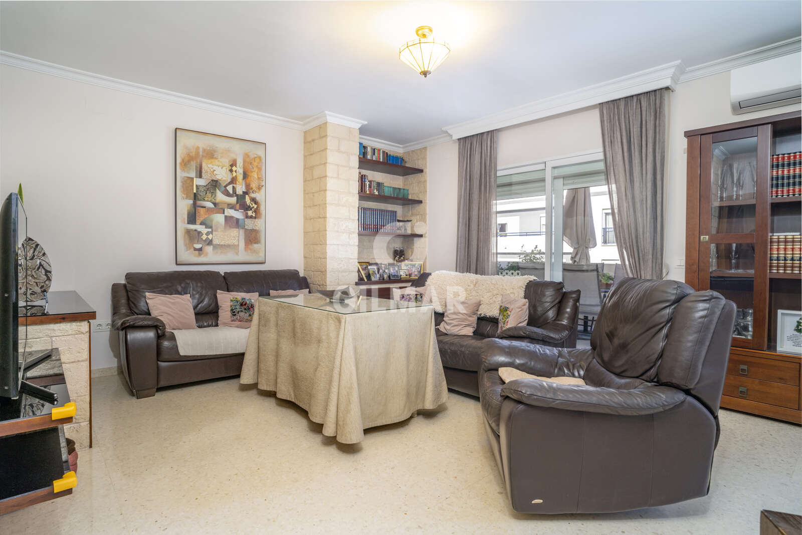 Property slider Gilmar