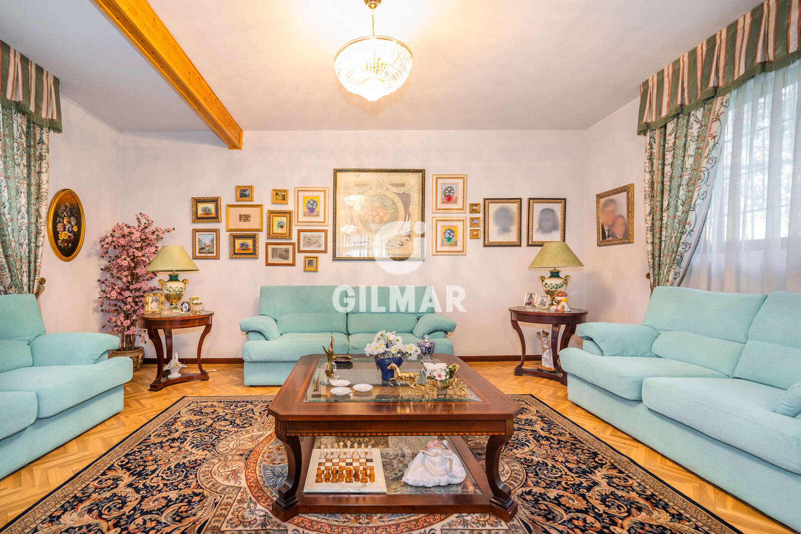 Property slider Gilmar