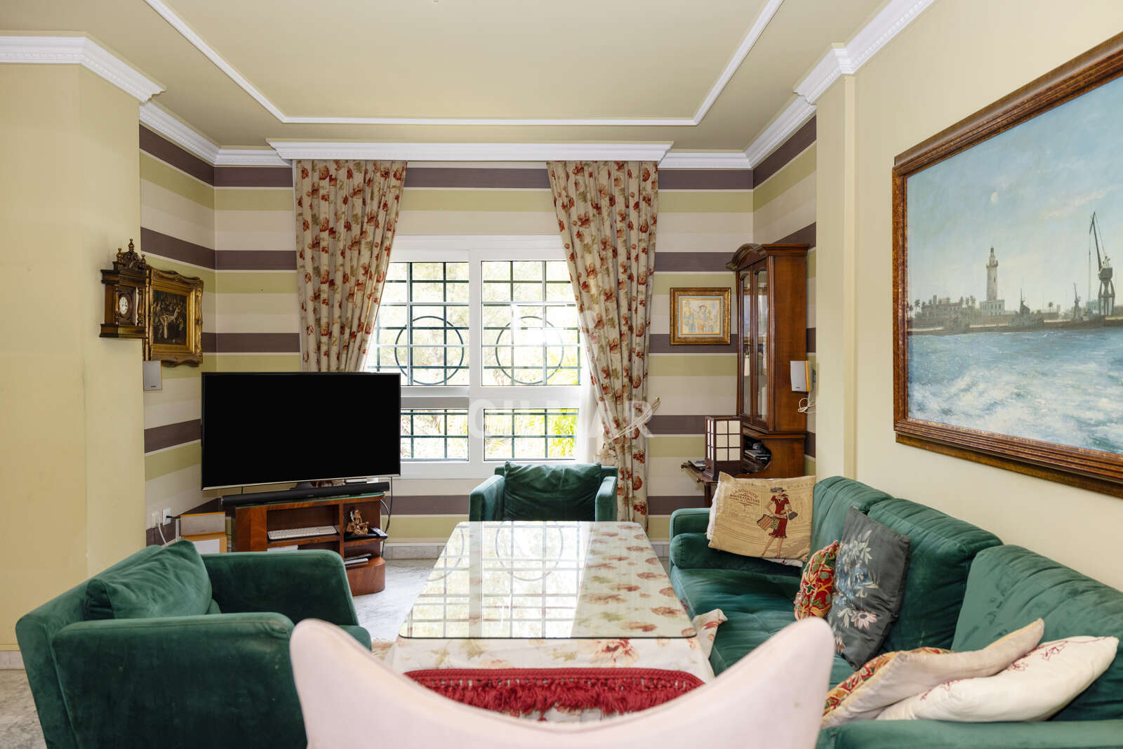 Property slider Gilmar