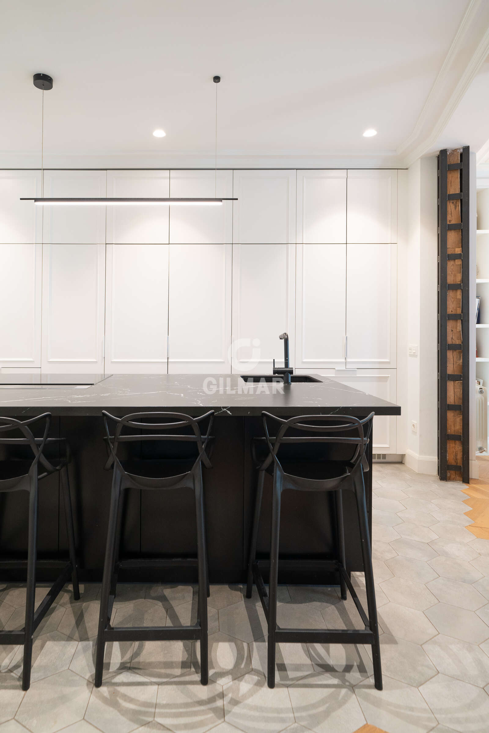 Property slider Gilmar