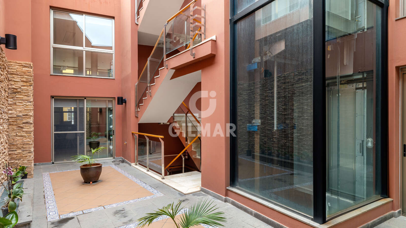 Property slider Gilmar