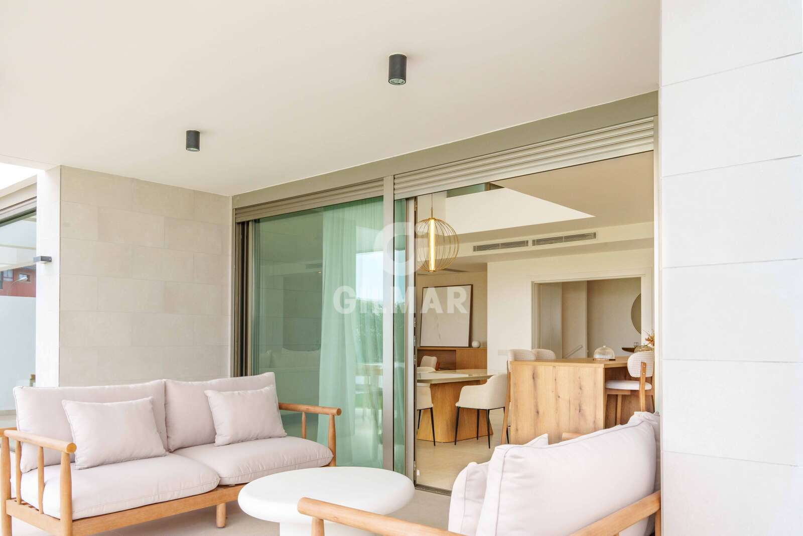 Property slider Gilmar