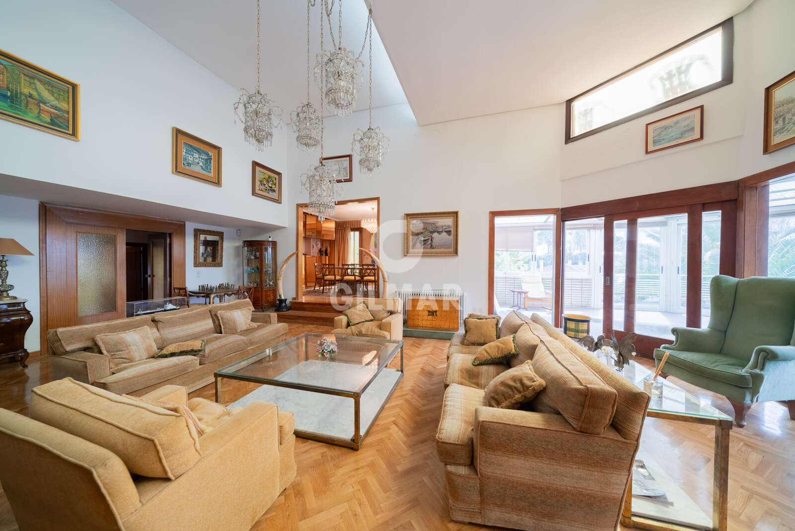Property slider Gilmar