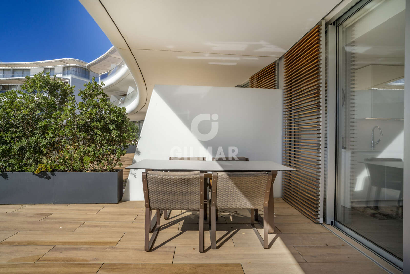 Property slider Gilmar
