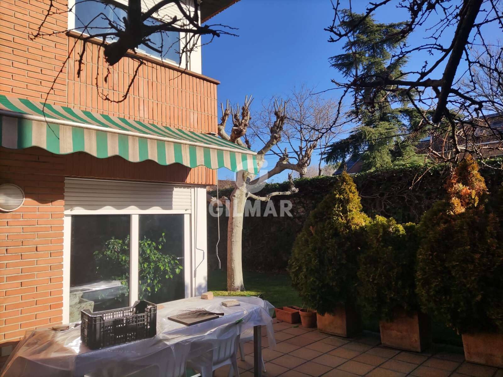 Property slider Gilmar
