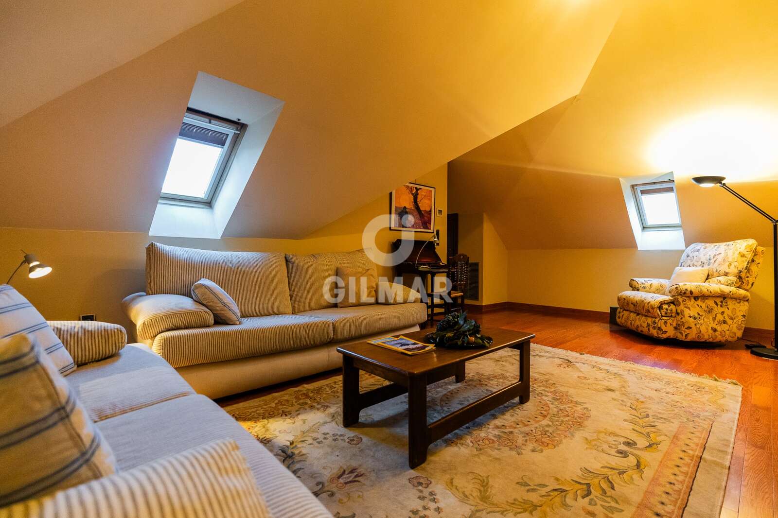 Property slider Gilmar