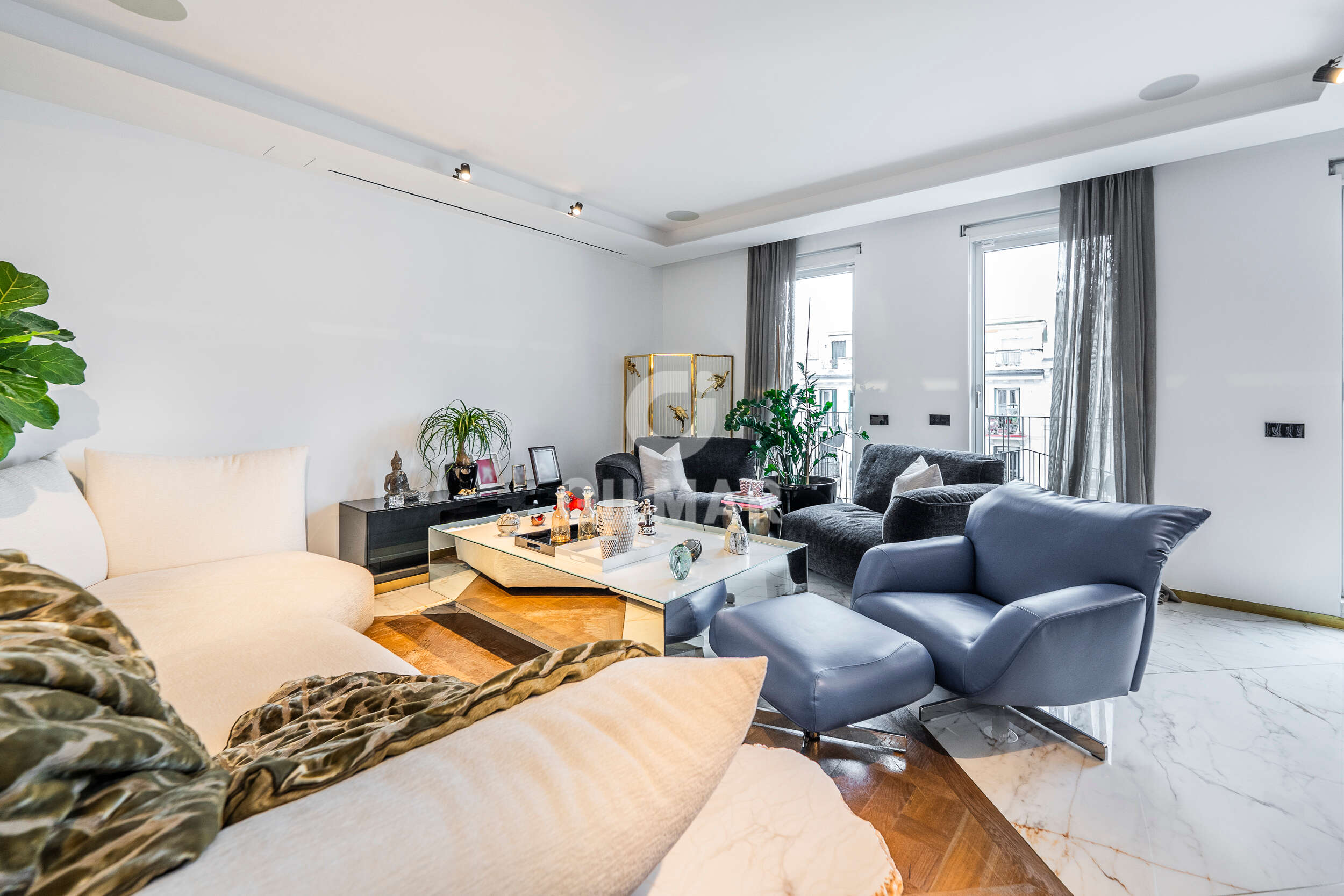 Piso · 400 m² · 3 dorm