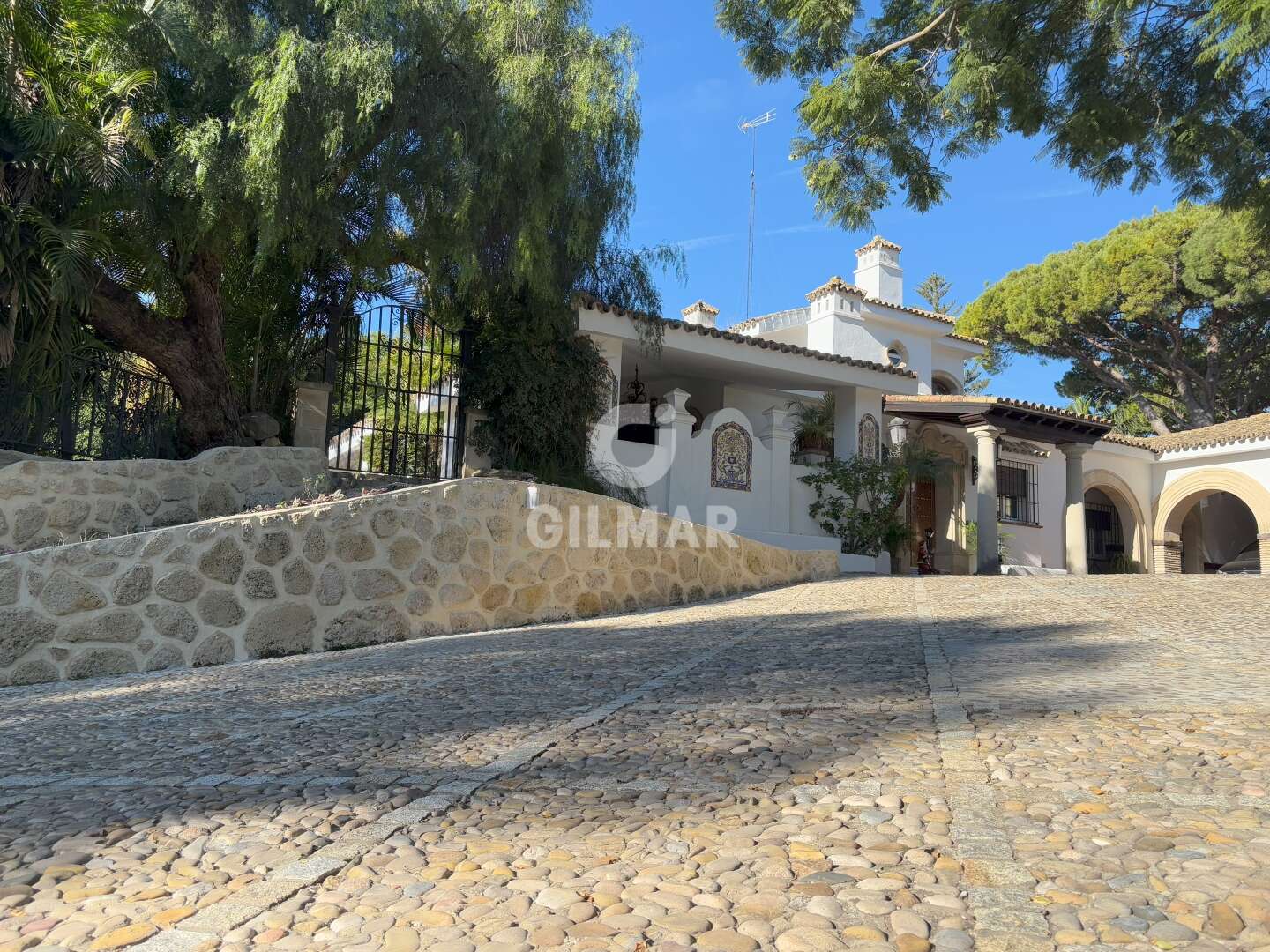 Property slider Gilmar
