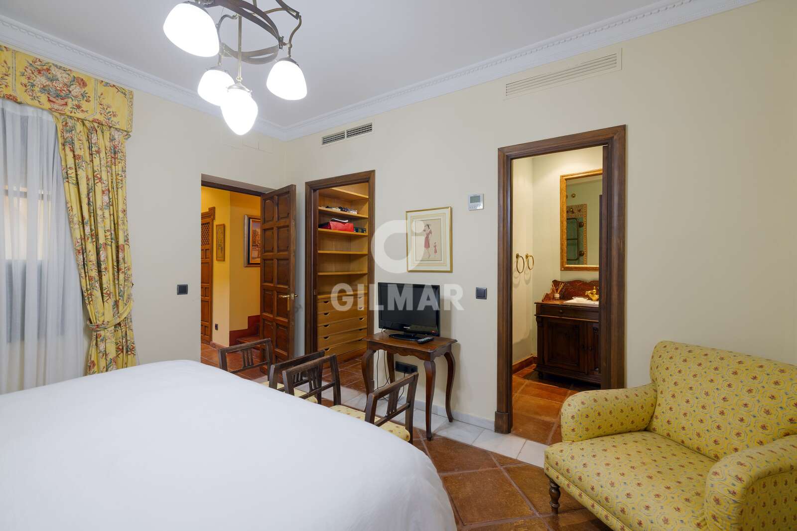 Property slider Gilmar