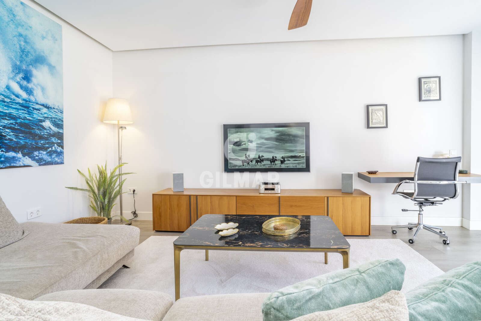 Property slider Gilmar