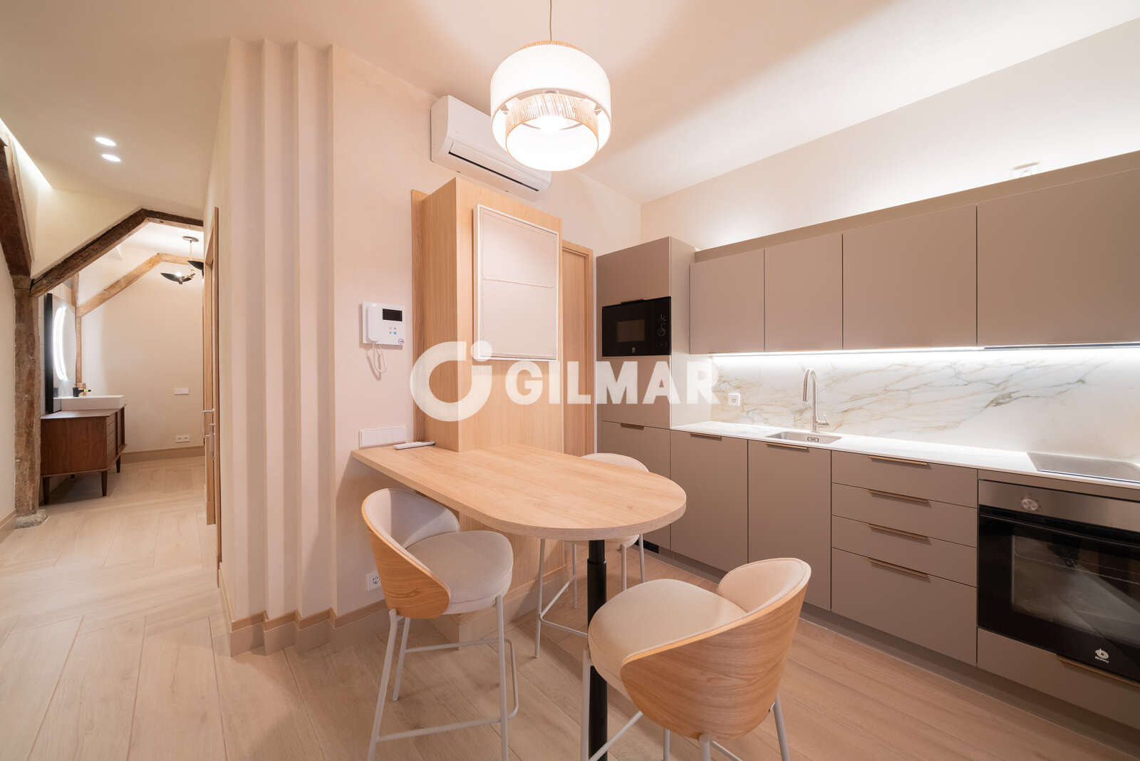 Property slider Gilmar