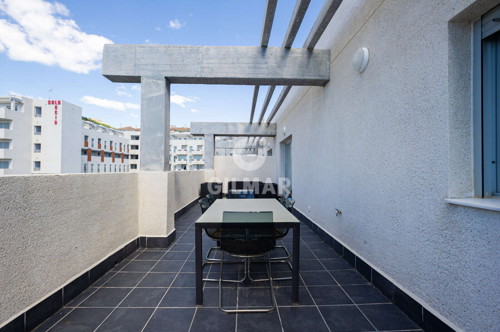 Property slider Gilmar