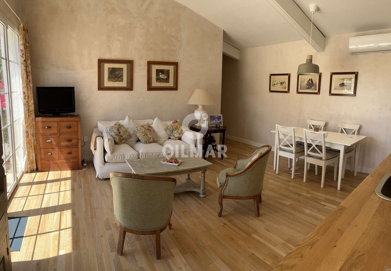 Property slider Gilmar