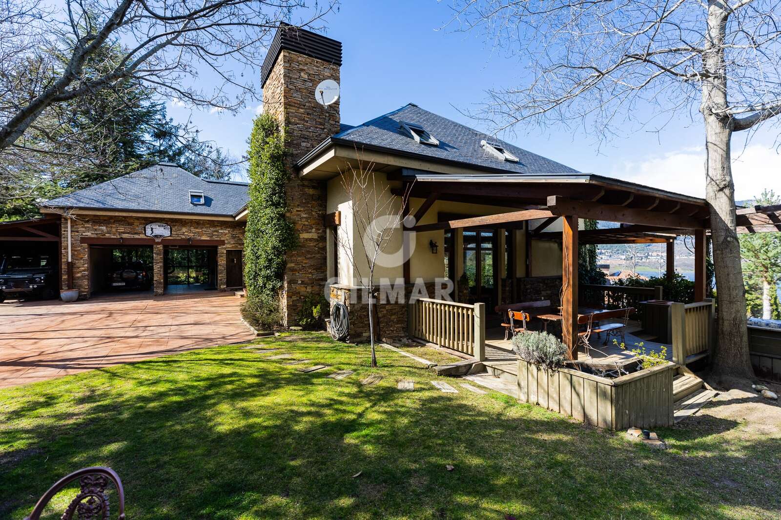 Property slider Gilmar
