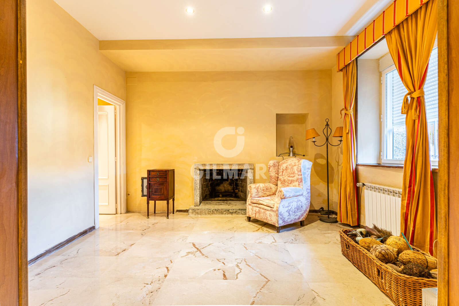 Property slider Gilmar